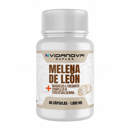 Melena de León Vidanova con fondo blanco y encuadre ajustado